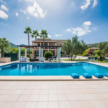Mediterranean-style In Alcudia (Mallorca)