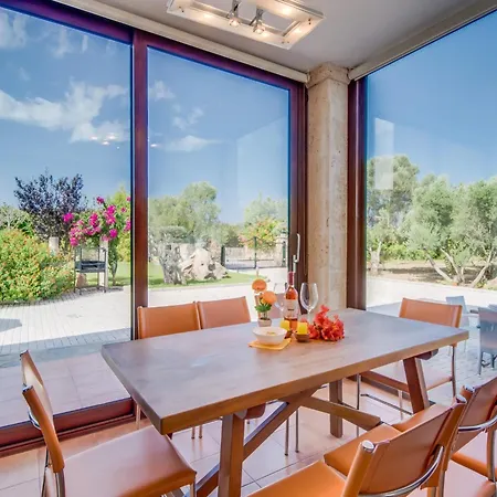 Holiday home Mediterranean-style In *