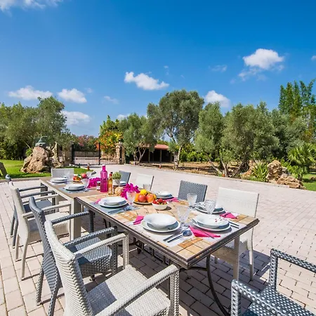 Mediterranean-style In Alcudia (Mallorca)